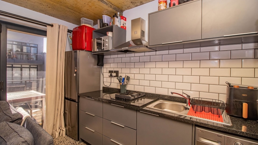 1 Bedroom Property for Sale in Beachfront Western Cape